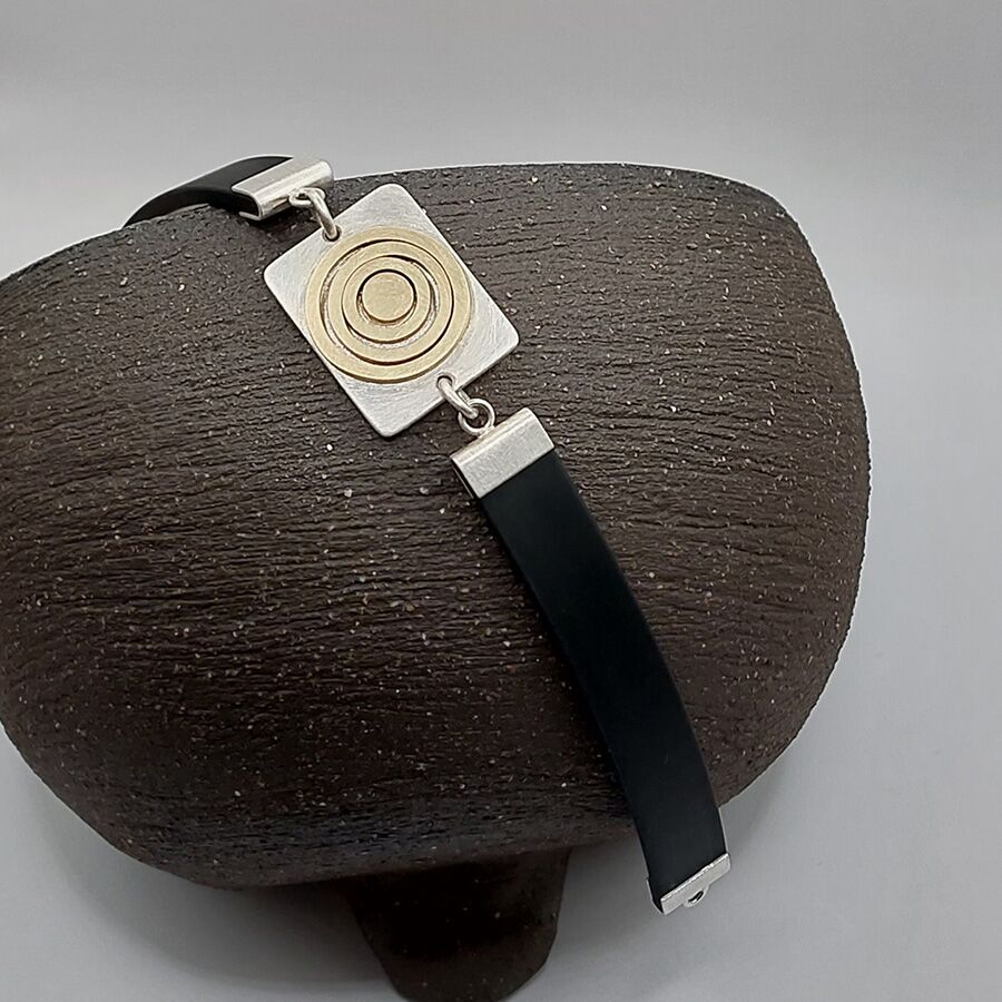 Armband aus Kautschuk, 925er Silber, 333er Gold (Einzelstück Kundenauftrag)